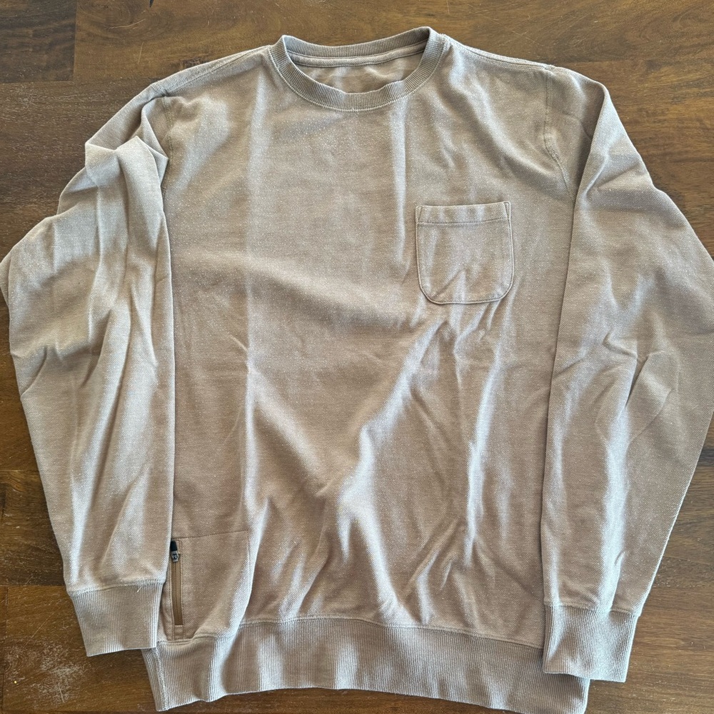 Vuori largeMen's Tan Sweater with Pocket